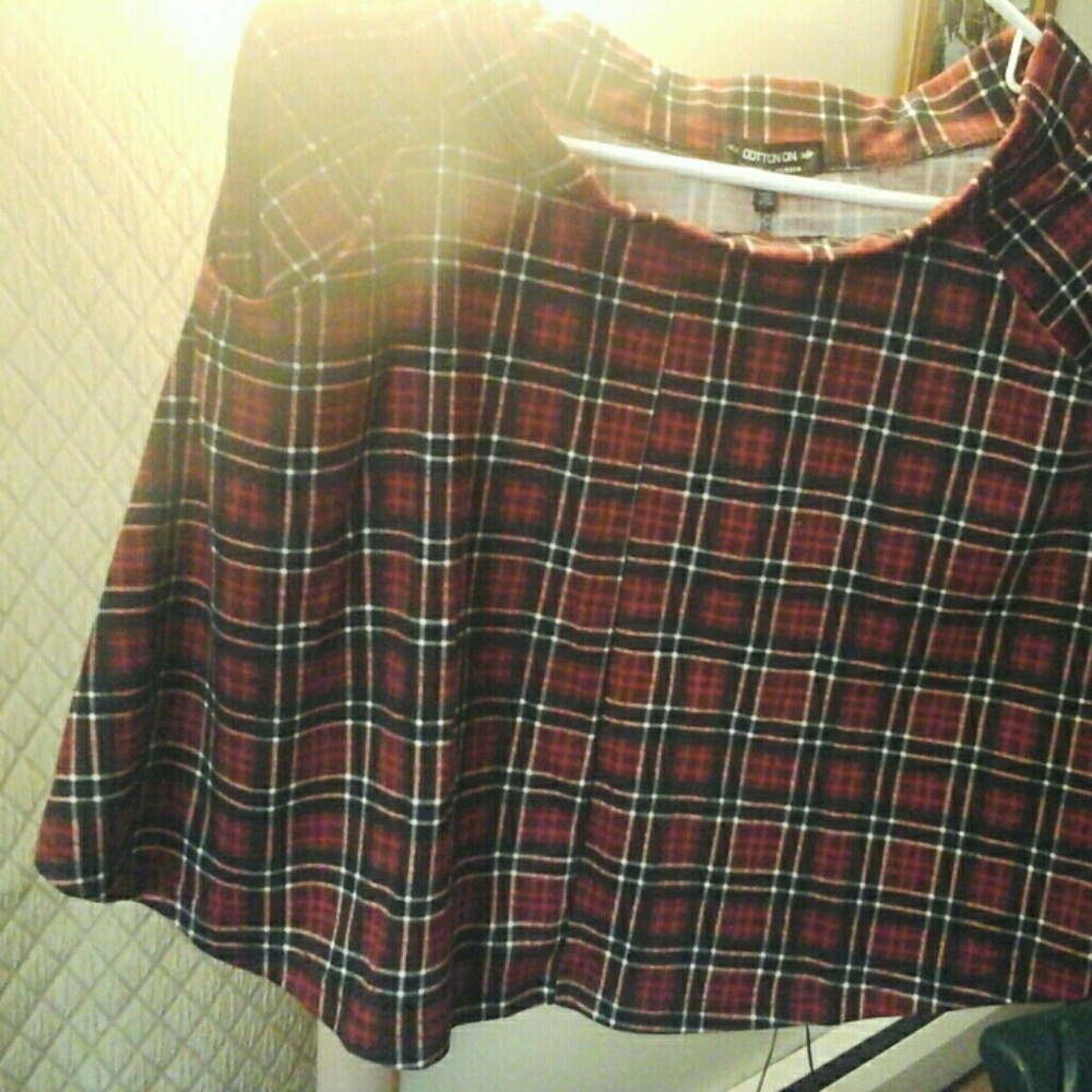 BNWT size med skirt